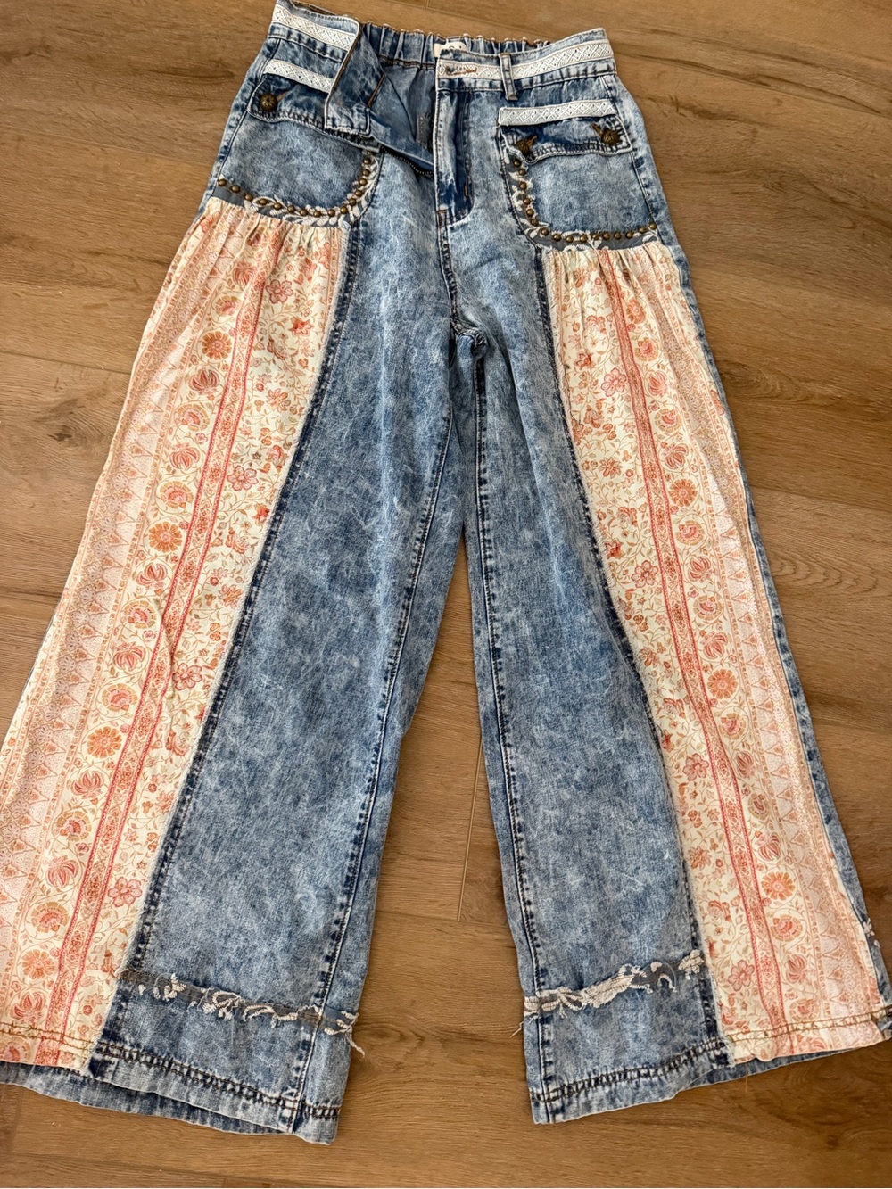 POL Acid-Wash Blue Jeans with Pink Floral Side Panels